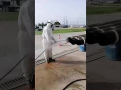 Rury olejowe w środku czyste